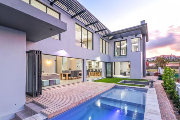 ON SHOW: Sunday from 14h30 - 17h00. (Viewing by appointment only!

Prepare to be amazed upon entering this home as you step through the ...