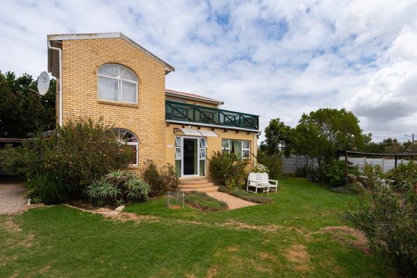 Joint Mandate: Looking for that perfect country escape? This spacious Napier gem could ...