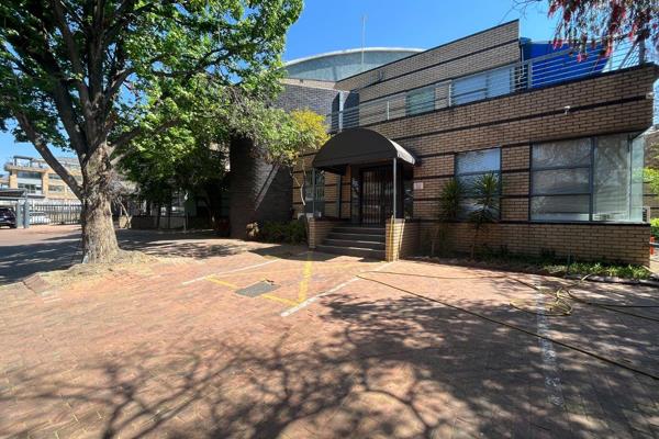 Rivonia Place is a well-maintained office park situated on Wessels Road. This prime ...