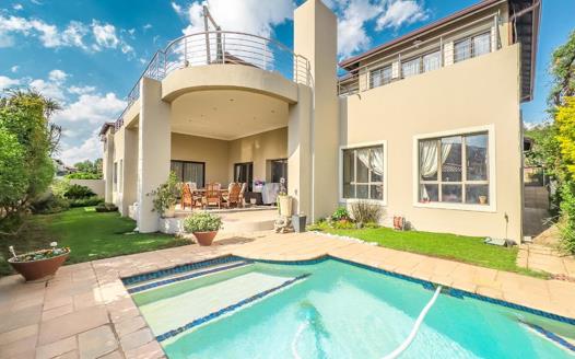 4 Bedroom House for sale in Ebotse Golf Estate