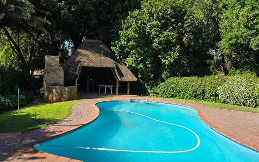 4 Bedroom House for sale in Vaalpark