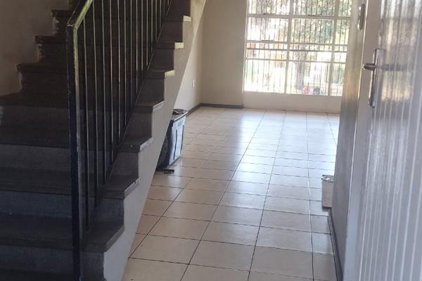 A spacious and well-sized 2-bedroom unit is available for immediate occupancy in Dinwiddie, Germiston. This unit features 2 bedrooms, 1 ...