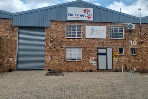 This 288m&#178; unit in Main Reef Park, Anderbolt, is an elite food processing facility. ...