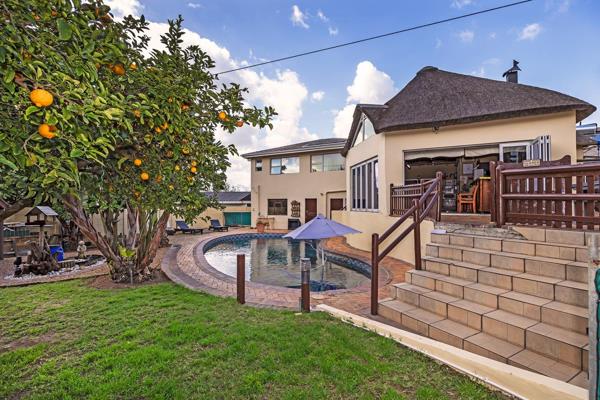 Situated in the vibrant heart of Durbanville and just a short walk from Durbanville ...