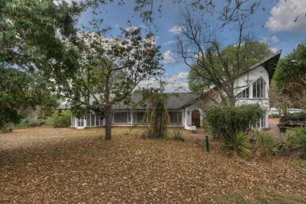 This spacious 3-bedroom home in the heart of Bryanston East offers a blend of comfort ...