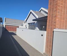 House for sale in Bloemspruit