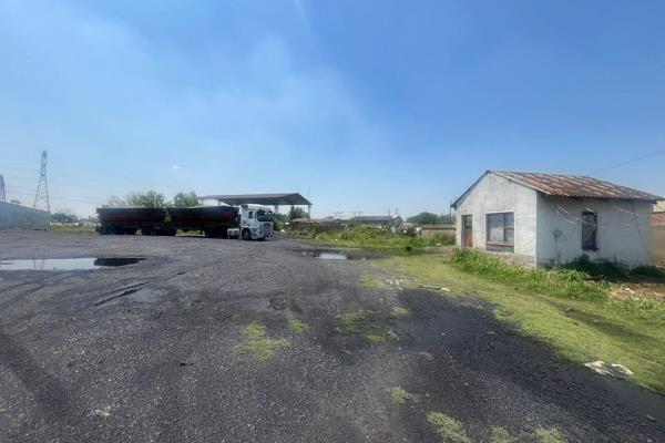 Large industrial property well priced just waiting for the savvy investor to put an ...