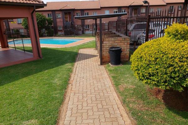 2 Bedroom Townhouse 1st Floor Unit in a clean, decent and safe complex in Terenure, Kempton Park for R6000 which excludes the ...