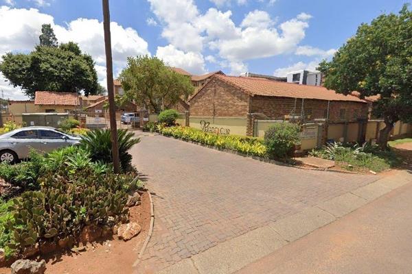 The complex is situated next to the Centurion Gautrain Station and experiences virtually zero load-shedding. Also close to all major routes and as well as the Jean Av Shopping Centre that includes; The Dros, Pharmacy, Spar, Tops ...