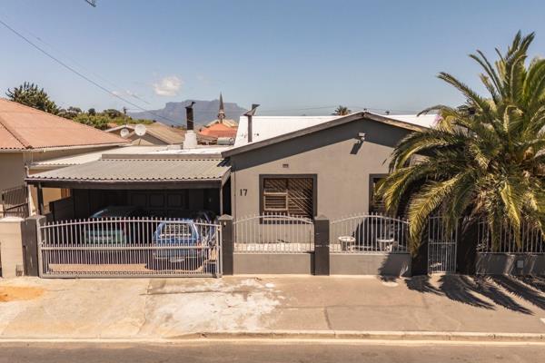 4 Bedroom Modern House - Live Modern Auction!
Harcourts Certified &amp; Transparent ...