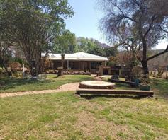 Farm for sale in Oog Van Boekenhoutskloof Alias Tweefonte