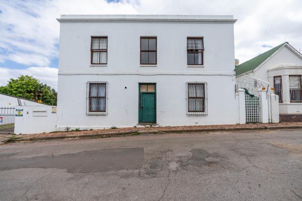 Perfect investment opportunity. Walking distance to Rhodes University, cultural activities and businesses.
This centrally located ...