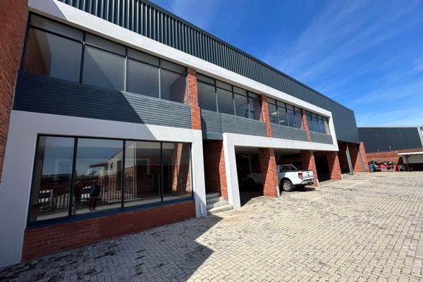 Located in Fairview’s thriving industrial district, this 910m2 AAA-grade warehouse ...