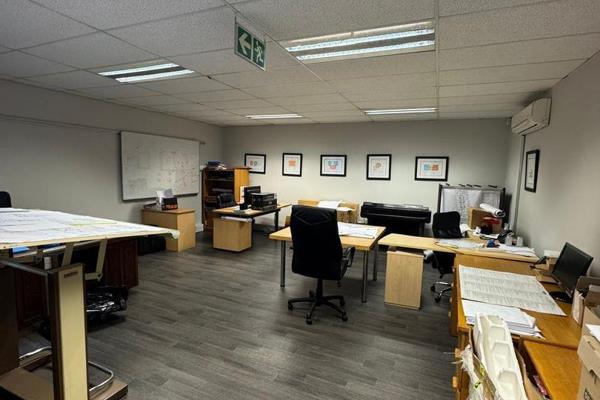 Open plan office space in busy street of Parktown
Well-positioned offices that are ...