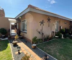 House for sale in Roodia