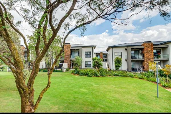 If estate living and golf course views are what you seek, this prestigious 2-bedroom ...