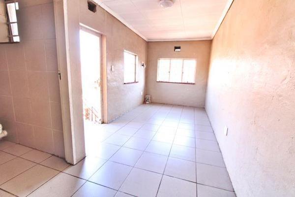 Prime Multi-Tenanted Apartment Block in Johannesburg

An exceptional investment opportunity awaits with this multi-tenanted apartment ...