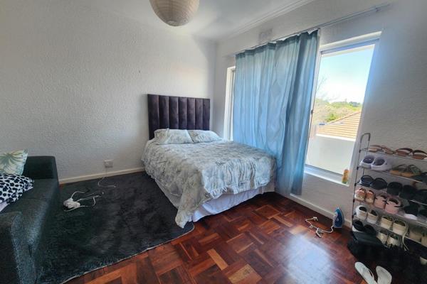 I have a lovely unfurnished two bedroom available from 1 December 2025 for R13000

Wooden floors throughout and high ceilings, this ...