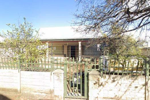 House for sale in Oudtshoorn Central