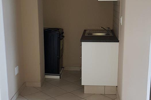 2 Bedroom Apartment / Flat to rent in Kempton Park Central