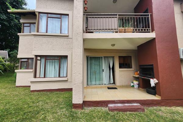 This apartment is situated in a secure estate in White River, namely: Matsefeni Lifestyle Estate.
It is situated on the ground floor ...