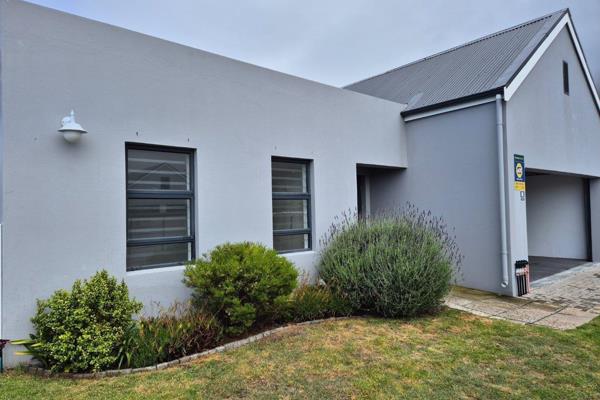 Safe and secure 3 bedroom 2 bathroom home in Vermont available from 1 Novembet 2024 on a year to year lease.
R20000pm excl utilities. 2 ...