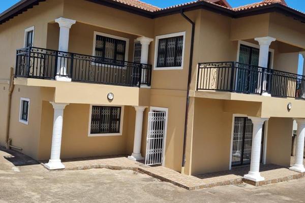 4 Separate units on 2 Floors Comprising 
2 x 3 bedroom 2 Bathrooms on 2 Floors each 123Sqm
3 Bedrooms  
2 Bathrooms
Open Plan ...