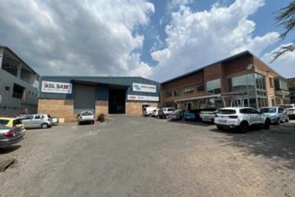 Exceptional Location: Discover your next business hub in the prestigious Northlands Business Park, Hoogland, Randburg. This expansive ...