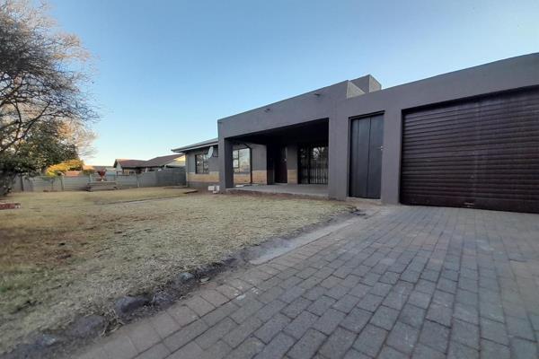 Welcome to your new home in the charming suburb of Witpoortjie, located in the heart of Roodepoort, Gauteng. This spacious and modern ...