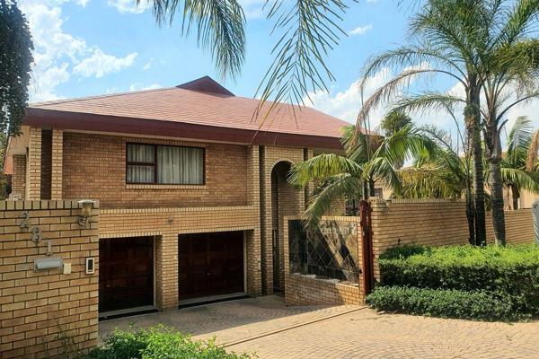 Raise your family in style and elevate your living experience in this elegant, sophisticated, facebrick home with classic flair. ...