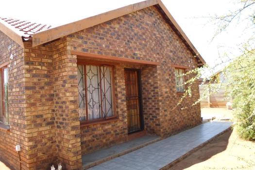 3 Bedroom House for sale in Meyerton Park