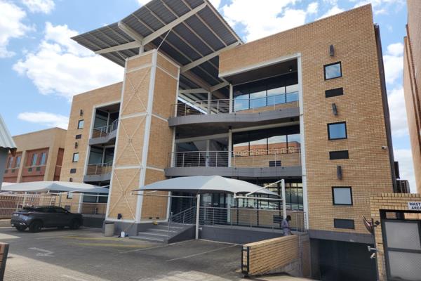 Positioned in the heart of Nelspruit’s Central Business District, this impressive standalone building provides a spacious, A-Grade ...