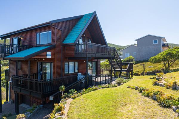 Charming Log Home with Ocean Views in Brenton-on-Sea, Knysna

Nestled in the picturesque ...