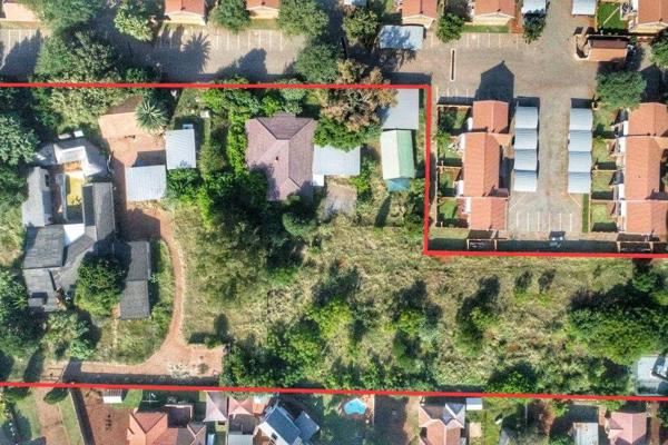 1 HA SMALL HOLDING FOR SALE IN CLARINA

Perfect investment opportunity for a developer!

Currently property has 4 houses.

Main ...