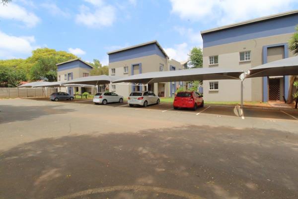 A Neat unit 2 bedroom unit situated in a secure complex.

The unit consists of:
- 2 ...