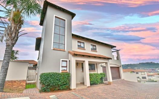 3 Bedroom House for sale in Glenvista