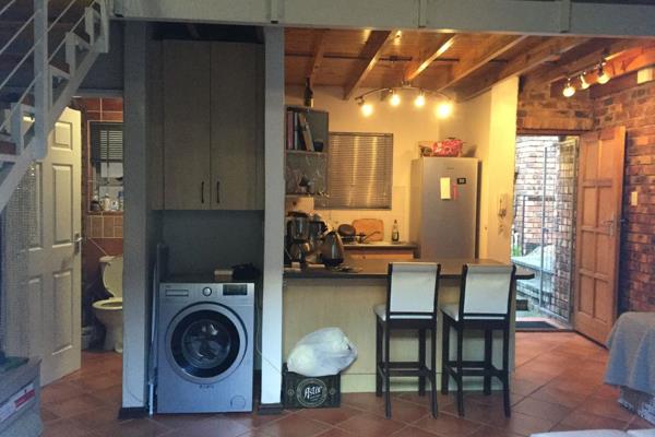 For Rent: Stylish Loft Apartment in Walmer

This charming loft apartment in Walmer ...