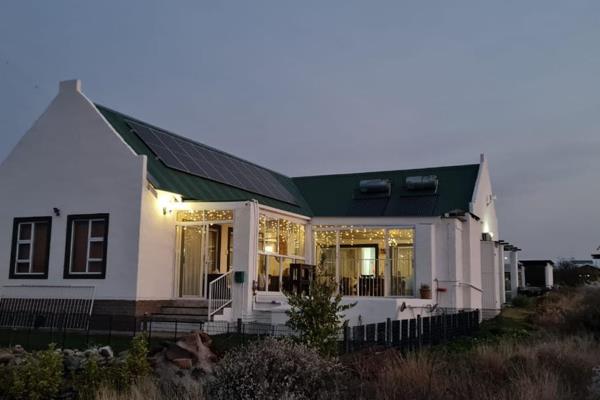 Wil jy in &#39;n Afrikaanse gemeenskap woon en werk met toegang tot uitstekende skole en besighede? Dan is Orania, in die pragtige ...