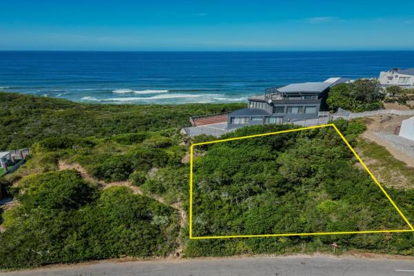 The elevated prime vacant land guarantees picturesque views of the iconic natural beauty of Wilderness. 
North facing, protected from ...