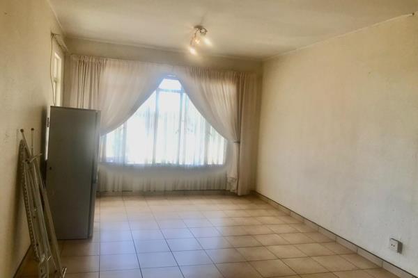 Large 2 bedrooms flat on the second floor in Impala Park for rent.
The kitchen, which is modern and has lots of cupboard space is open ...