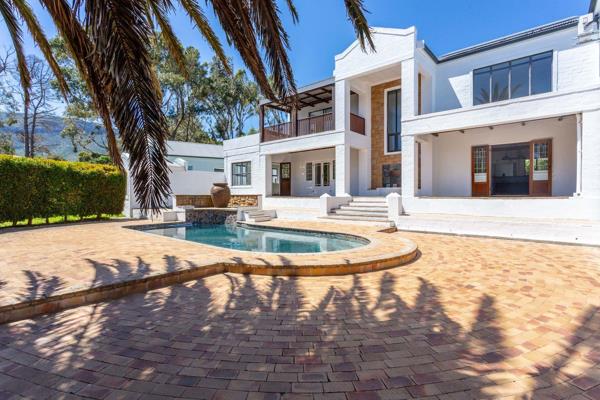 Luxurious Family Home in Noordhoek with Scenic Views
Experience serene living in this ...