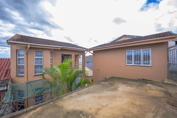 This single storey home is set in Forest Haven, close to all amenities. It offers 3 bedrooms with built in cupboards, 2 with aircons ...