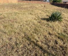 Vacant Land / Plot for sale in Aerorand South