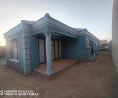 House for sale in Vosloorus Ext 6