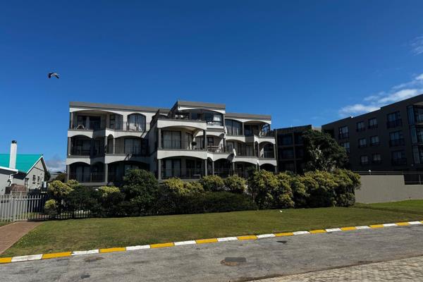 Exclusive mandate!

This immaculate apartment is situated in the heart of Jeffreys Bay, just a short walk from popular restaurants like ...