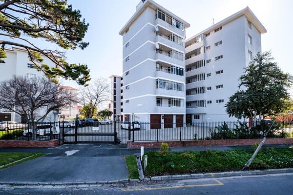 Welcome to this bright, north-facing two-bedroom apartment in the heart of Plumstead, designed to offer both comfort and convenience. ...