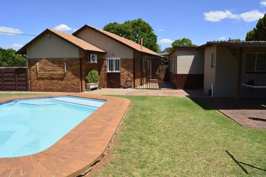 3 Bedroom House for sale in Strubenvale