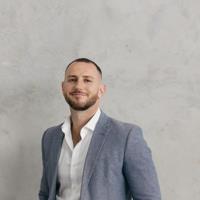 Agent profile for Devin Van Eck