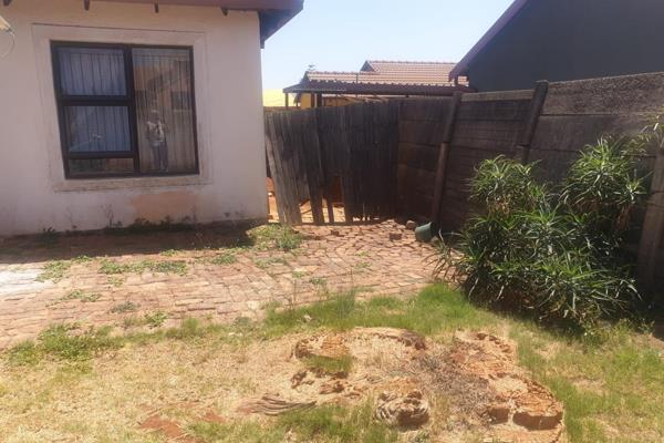 Are you in search of a renovation project in the vibrant Pretoria North area? Look no ...