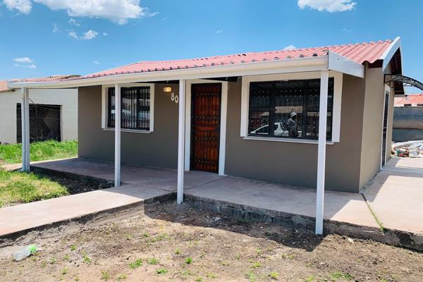 A newly renovated 4 room house for sale in Ezibeleni
The property has 2 bedroom,lounge,kitchen  and bathroom.The property has ...